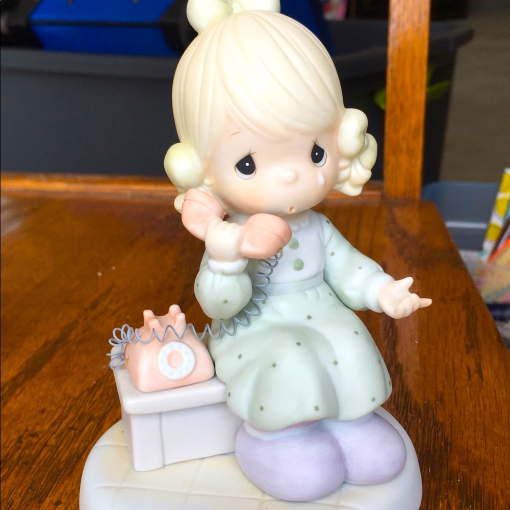 Precious Moments tell it to Jesus porcelain figurine sold in original box